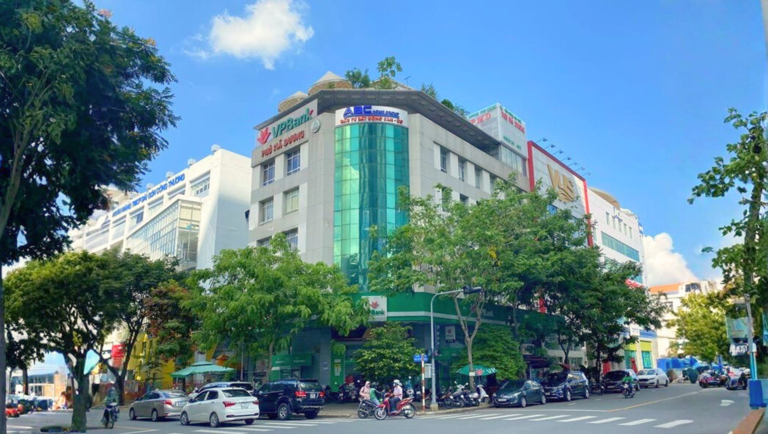 Phú Mã Dương Building tọa lạc tại khu sầm uất Phường Tân Mỹ