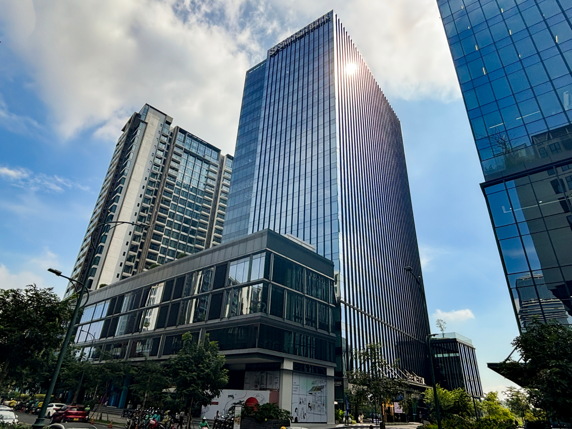 Tòa nhà văn phòng hạng A The Mett với thiết kế hiện đại tọa lạc tại Phường An Khánh