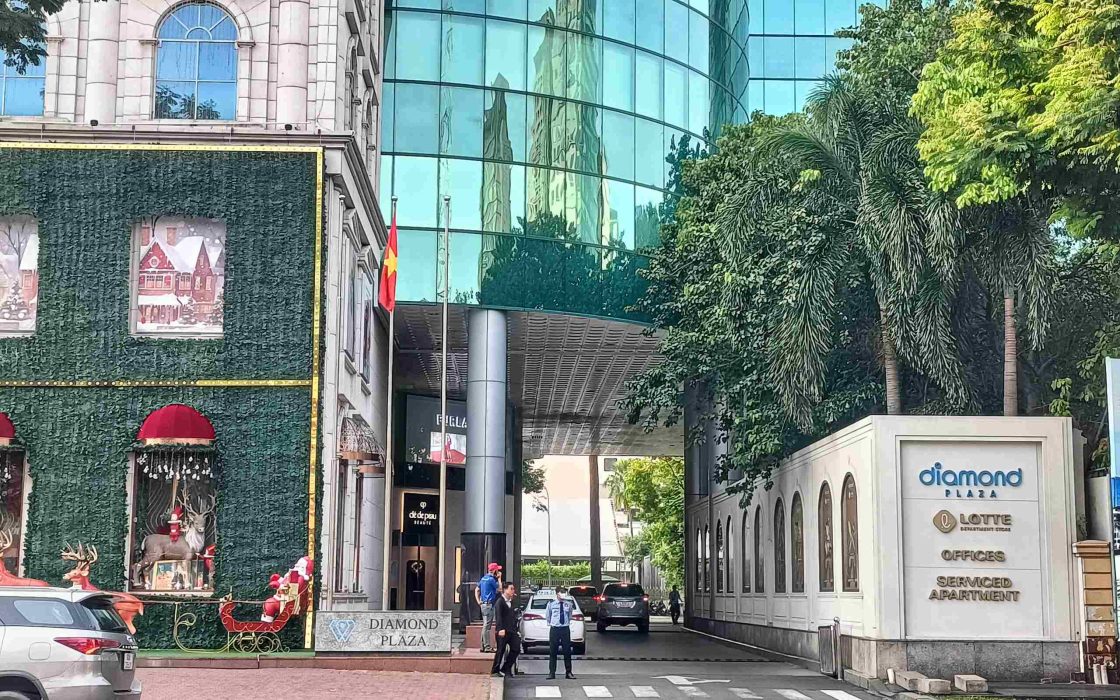 Diamond Plaza