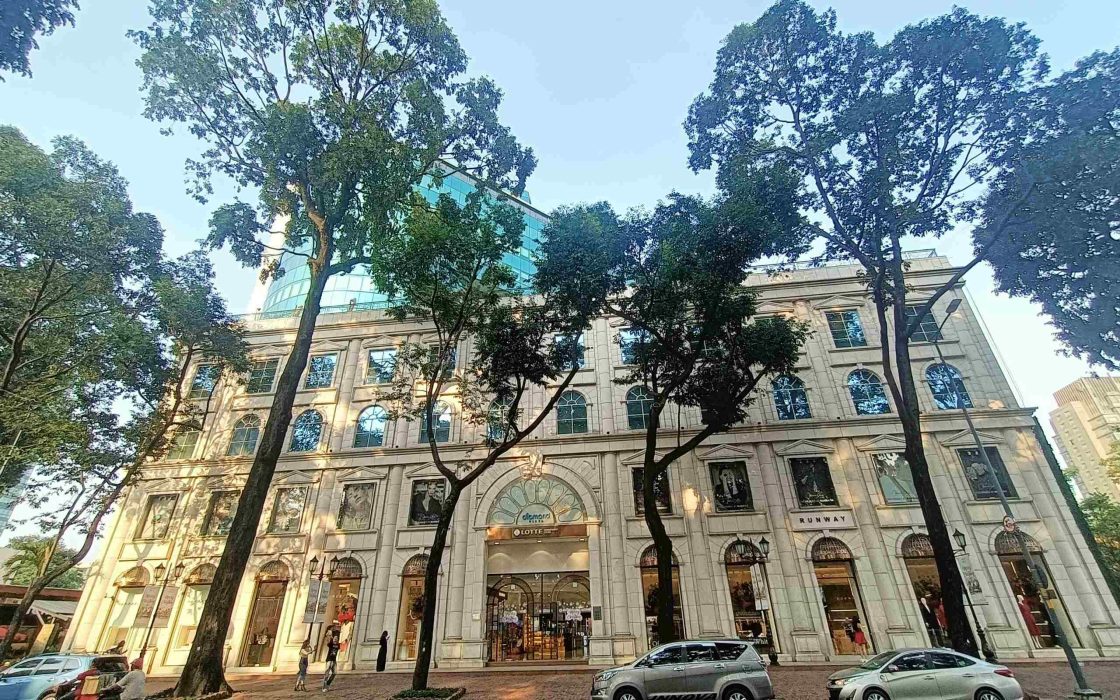 Diamond Plaza