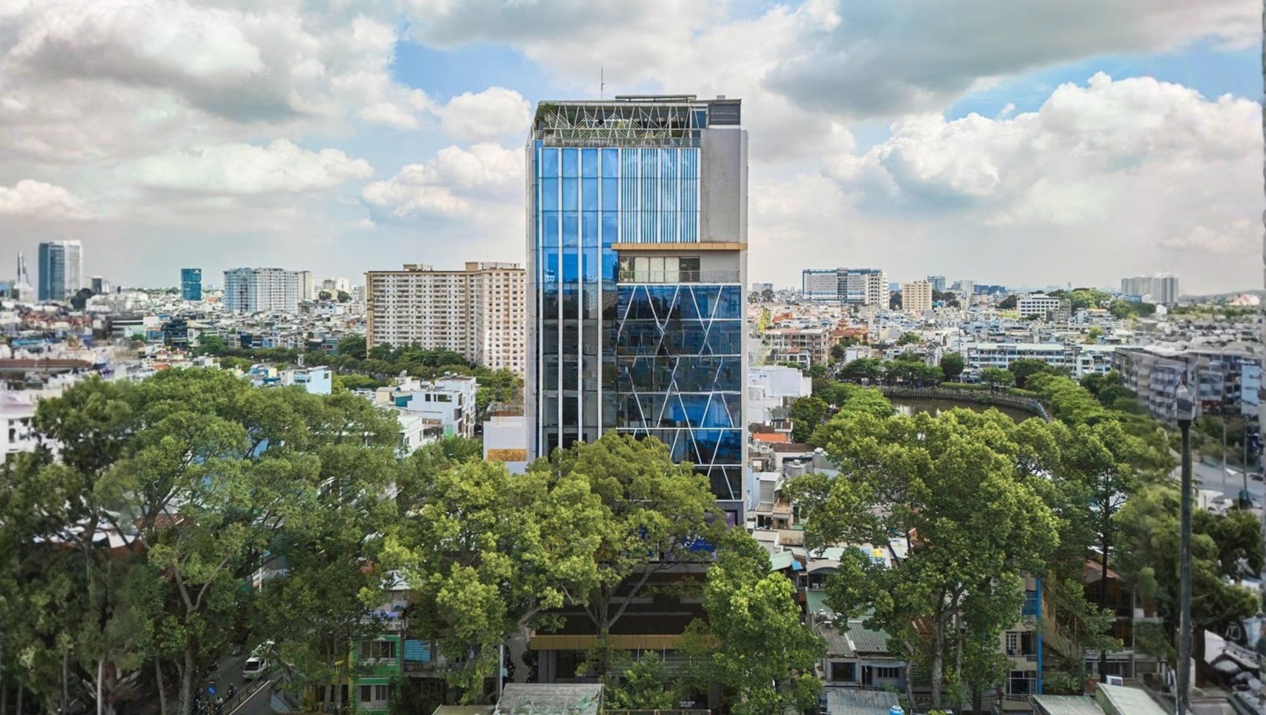 Tòa nhà IMC Building  tọa lạc tại 62 Trần Quang Khải