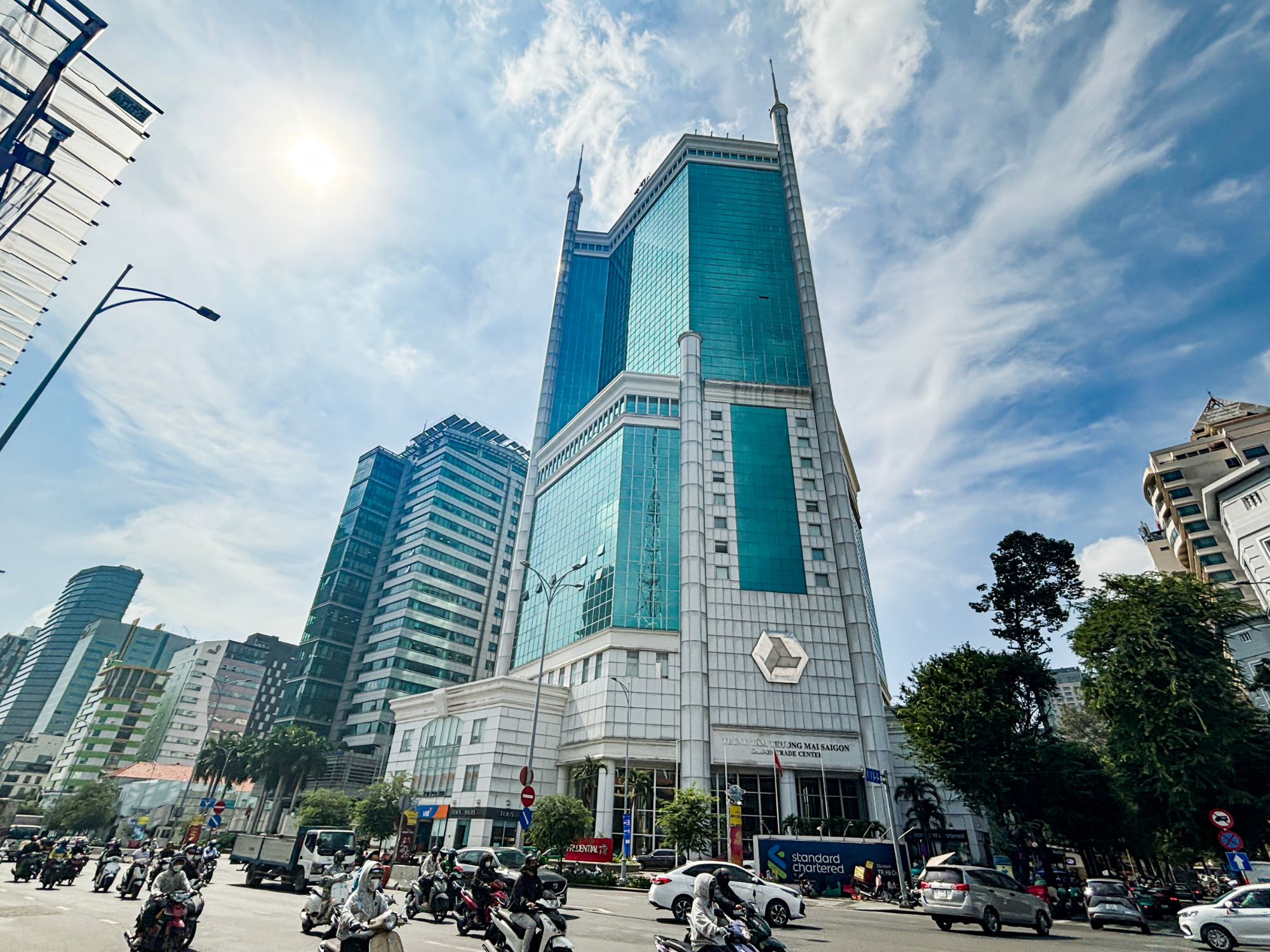 Hình ảnh tòa nhà văn phòng Saigon Trade Center