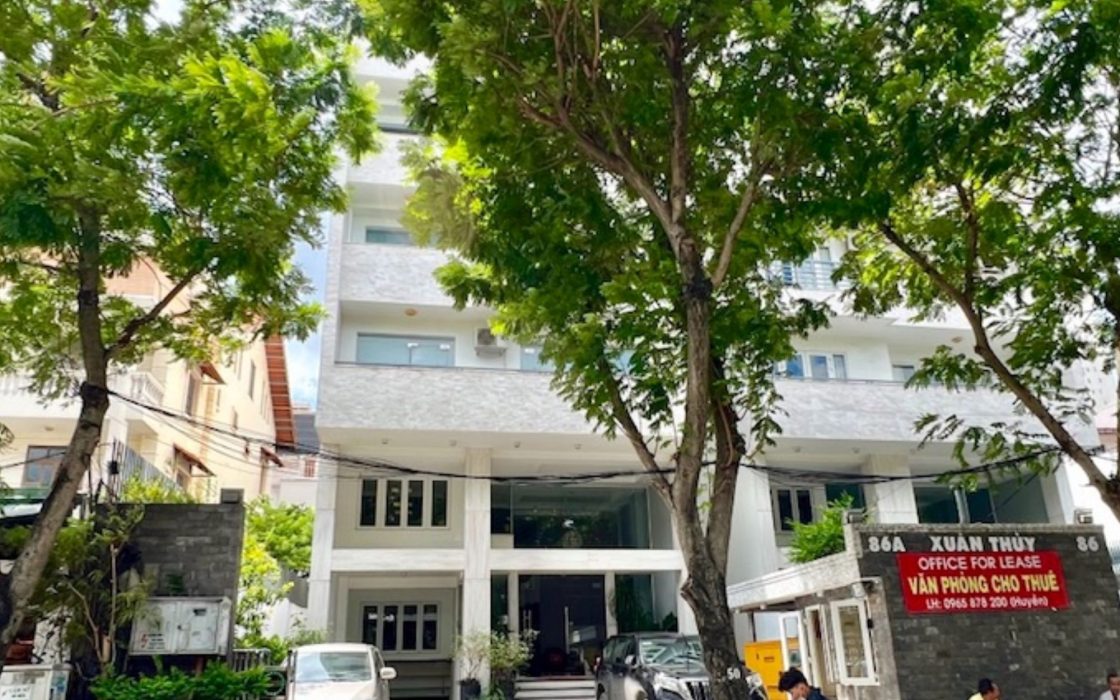 Xuân Thủy Building