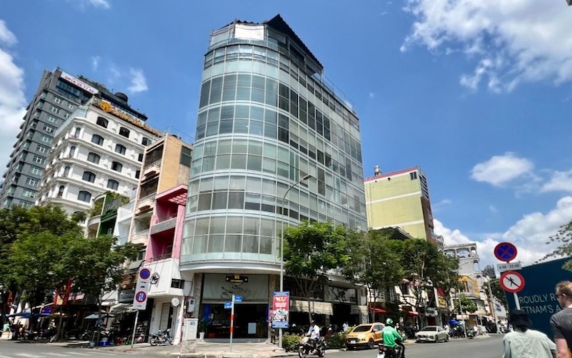 82 Lê Thị Hồng Gấm