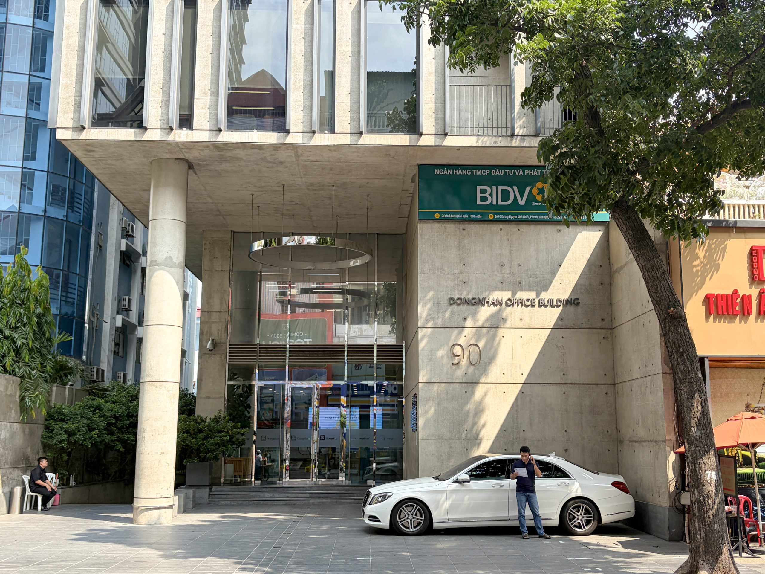 Đồng Nhân Building