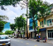 17 Phó Đức Chính Building