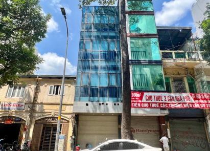 17 Phó Đức Chính Building 4 tầng