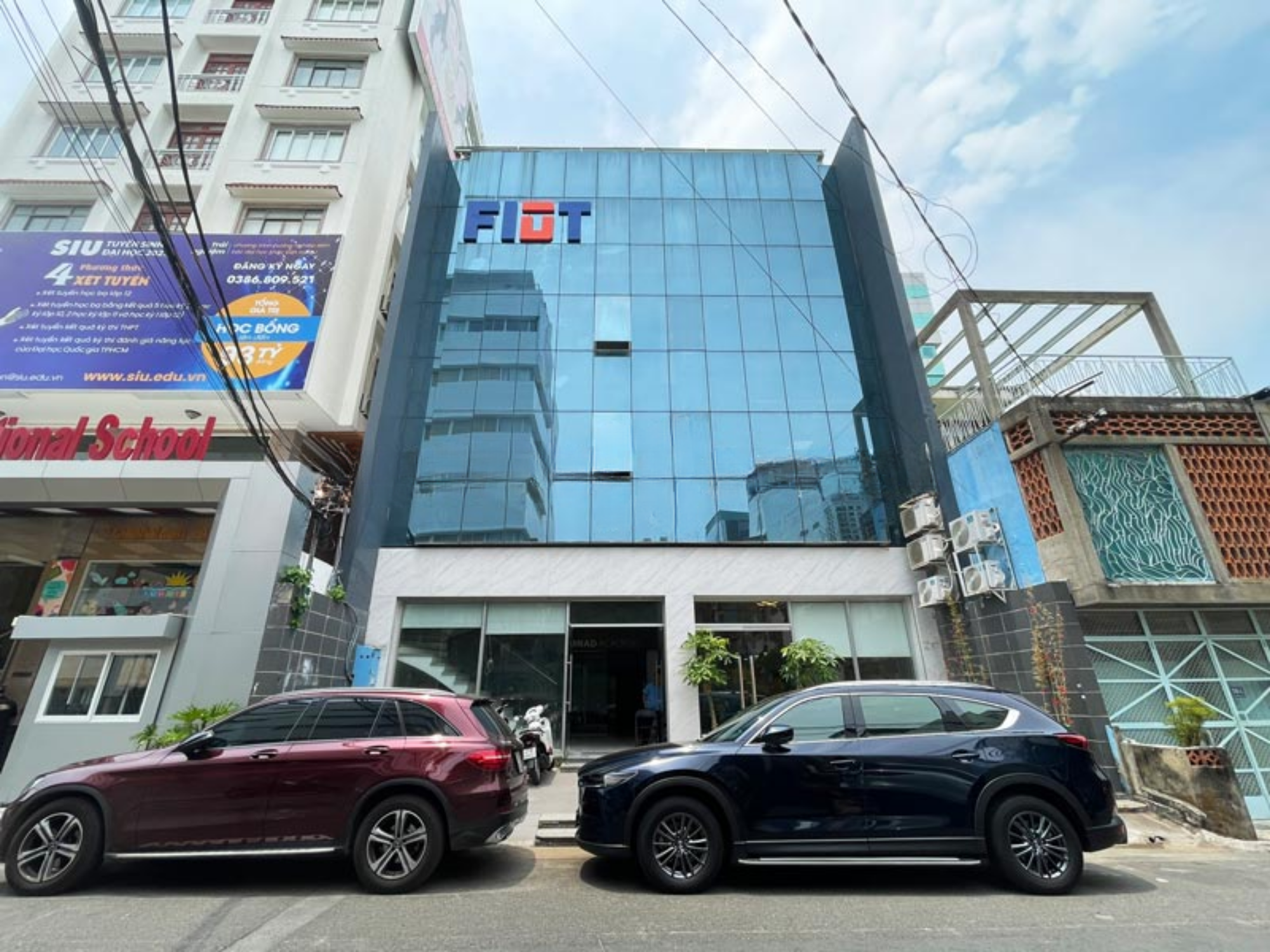 TSA Building 1 hầm 4 tầng