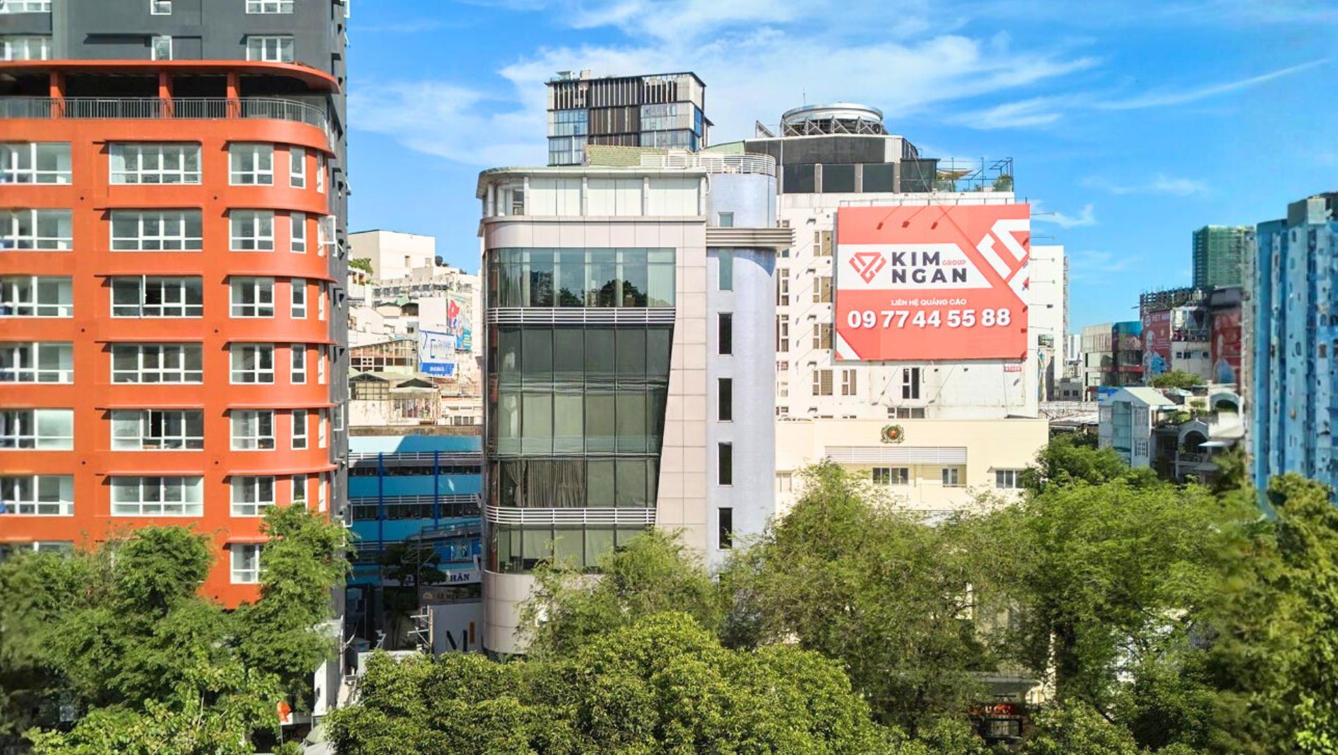 Toàn cảnh tòa nhà TSA Nguyễn Du tọa lạc trên đường Nguyễn Du