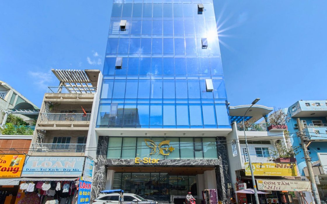 Zeta Nguyễn Hữu Cầu