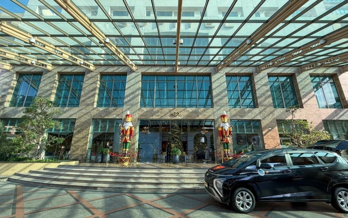 Central Plaza