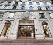 Diamond Plaza