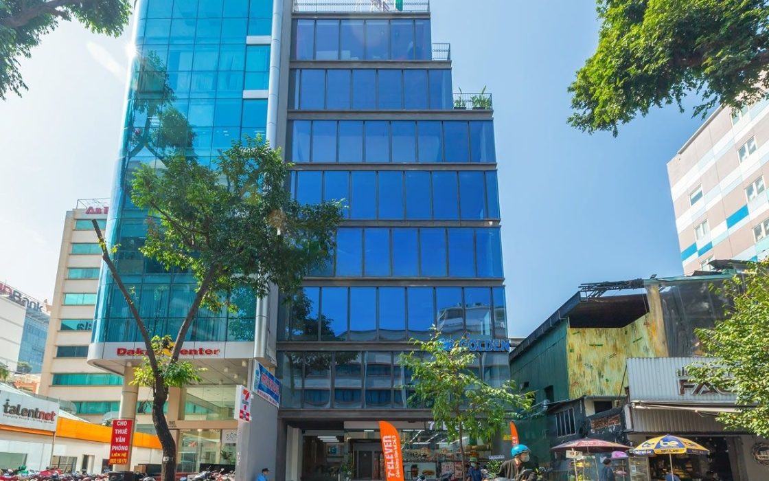 G8 Golden Building