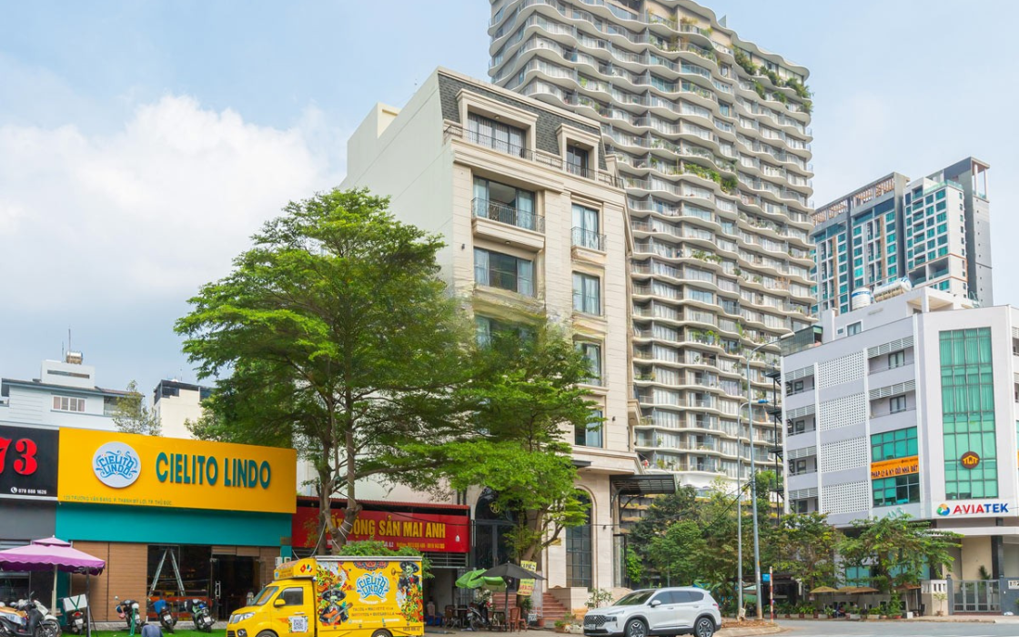 H2 Office Building