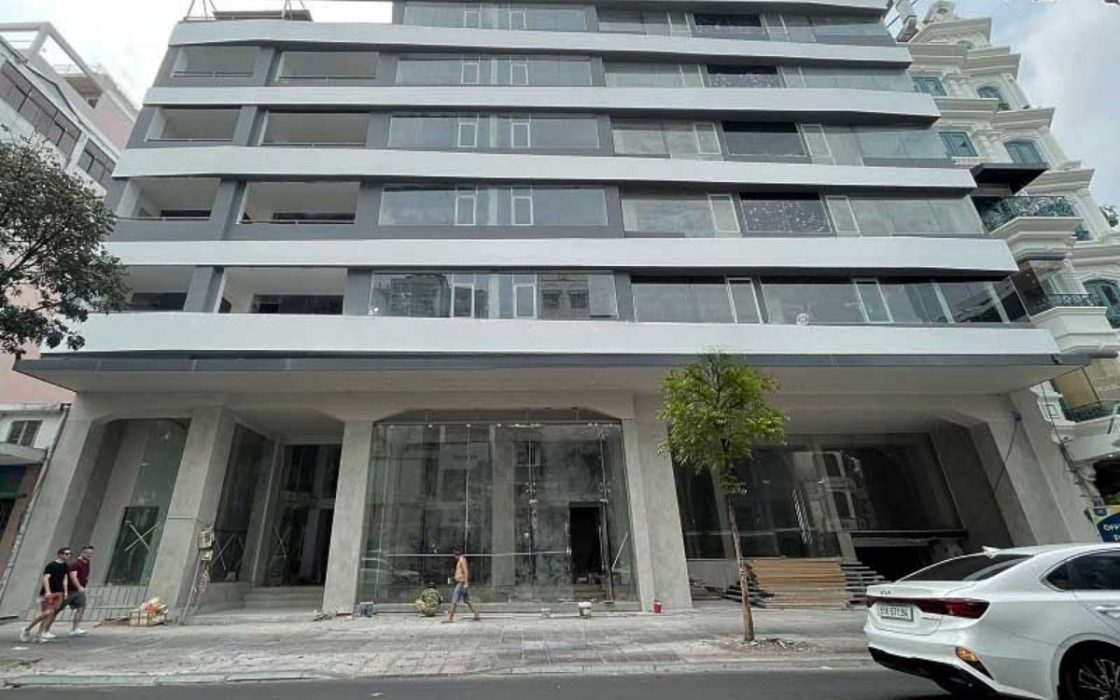 Lyn Building