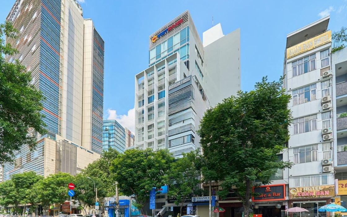 Pha Lan Building