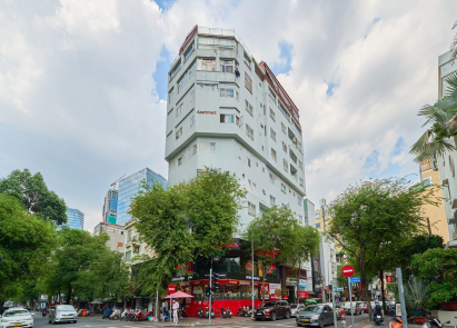 Queen Central Building
