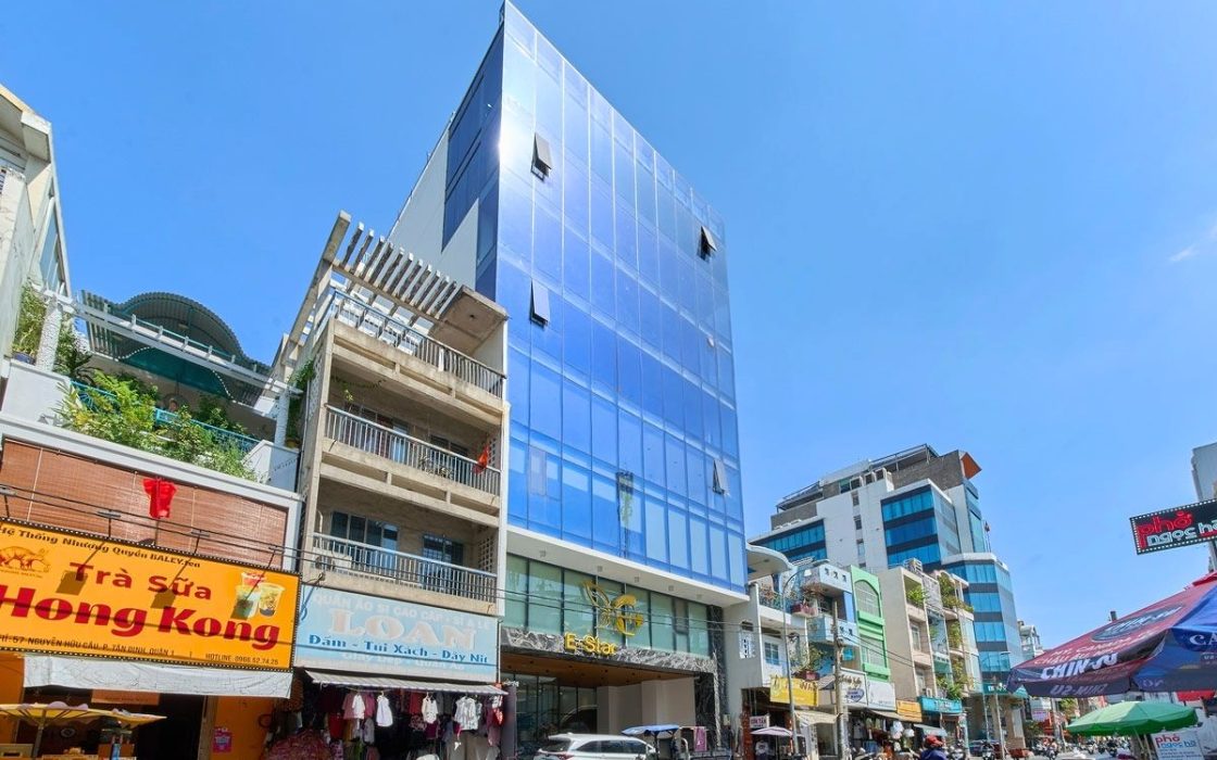 Zeta Nguyễn Hữu Cầu